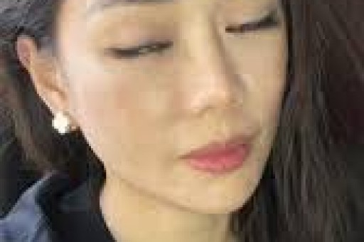 网红自曝恋情背后的流量密码：当炒作遇上女明星